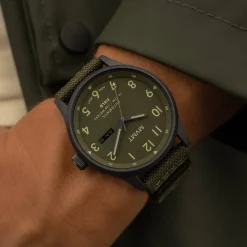 MVMT Waterproof|Automatic^Field Automatic