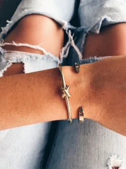 Women MVMT Cuffs^Knot Cuff
