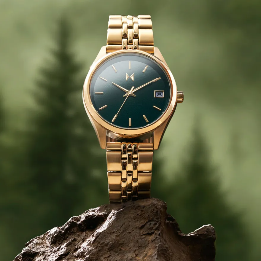 Women MVMT Round|Shop All^Rise Boyfriend