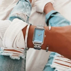 Women MVMT Rectangle|Shop All^Signature Square