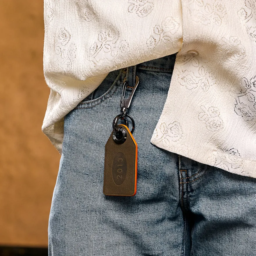 Women MVMT Keychains|Keychains^Tag Keychain